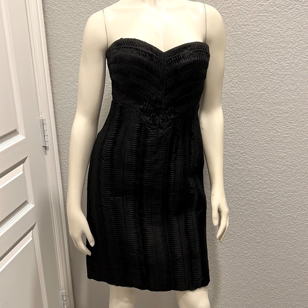 BCBG MAXAZRIA Black Strapless Midi Dress